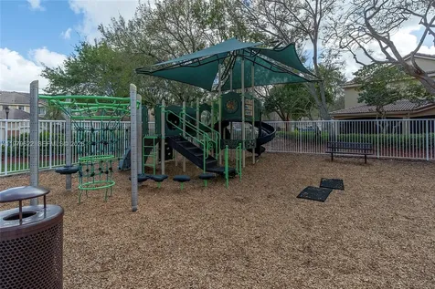 3892 Tree Top Drive Weston FL 33332