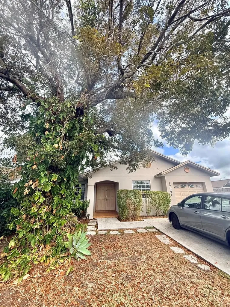 17991 SW 136th Avenue Miami FL 33177