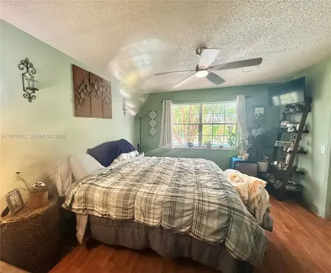 17991 SW 136th Avenue Miami FL 33177