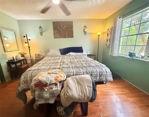17991 SW 136th Avenue Miami FL 33177