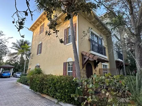 601 S Federal Highway Lake Worth FL 33460