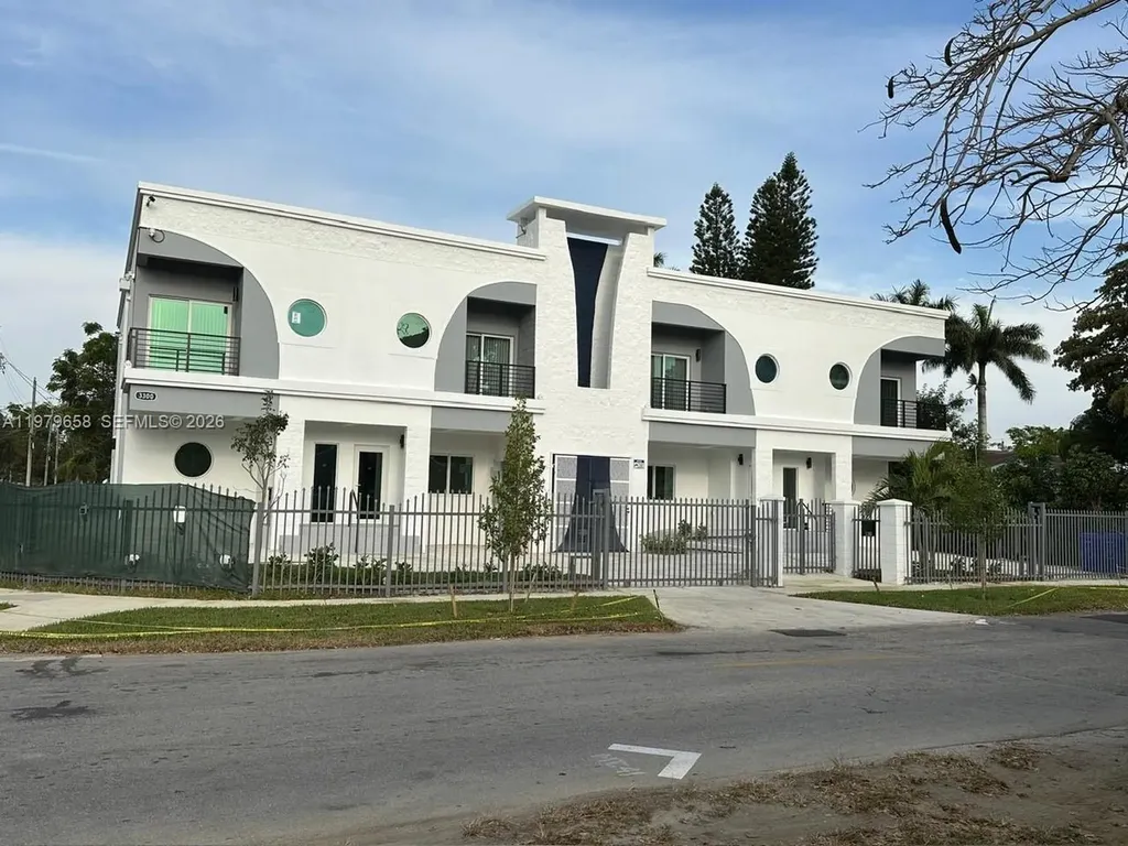 3300 NW 19th Avenue Miami FL 33142