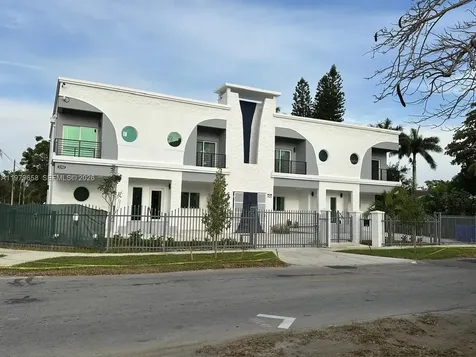 3300 NW 19th Avenue Miami FL 33142