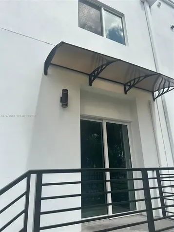3300 NW 19th Avenue Miami FL 33142