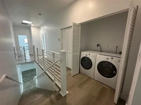 3300 NW 19th Avenue Miami FL 33142