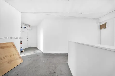18480 W Dixie Highway North Miami Beach FL 33160