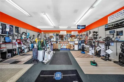 18480 W Dixie Highway North Miami Beach FL 33160