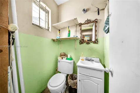 18480 W Dixie Highway North Miami Beach FL 33160