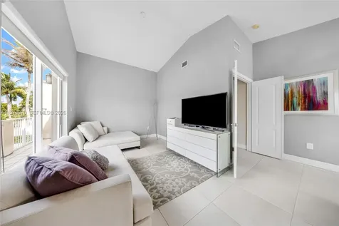 10917 NW 59th Street Doral FL 33178