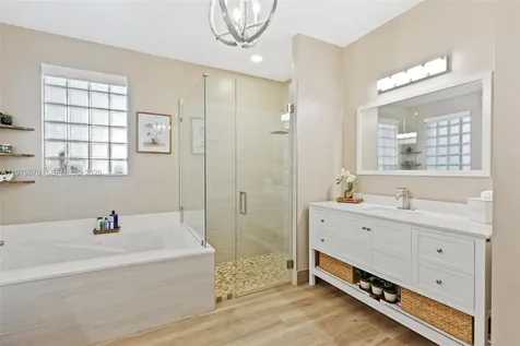 1533 Cardinal Way Weston FL 33327