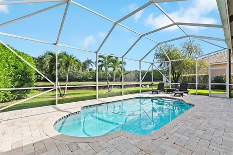 1533 Cardinal Way Weston FL 33327