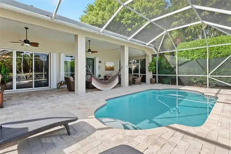1533 Cardinal Way Weston FL 33327