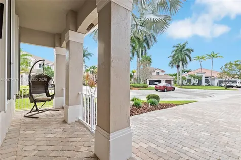 1533 Cardinal Way Weston FL 33327