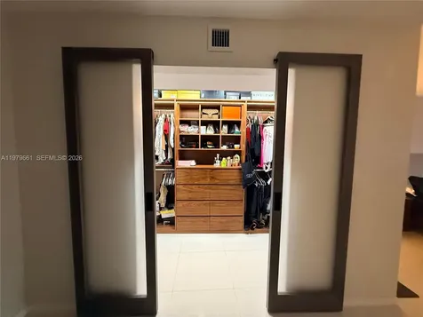 6039 Collins Avenue Miami Beach FL 33140