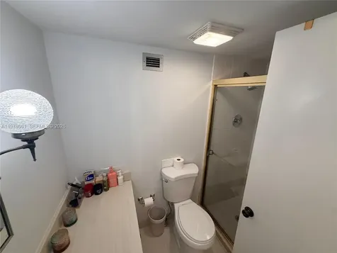 6039 Collins Avenue Miami Beach FL 33140