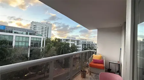 6039 Collins Avenue Miami Beach FL 33140
