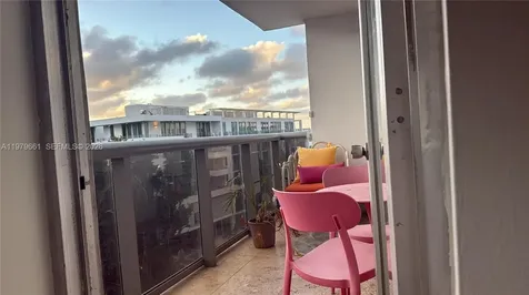 6039 Collins Avenue Miami Beach FL 33140
