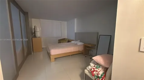 6039 Collins Avenue Miami Beach FL 33140