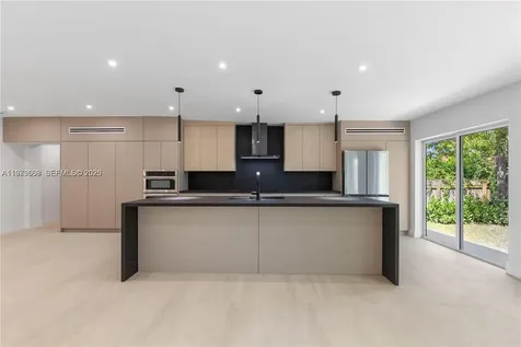 2251 SW 20th Street Miami FL 33145