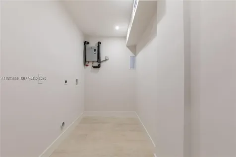 2251 SW 20th Street Miami FL 33145