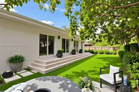 2251 SW 20th Street Miami FL 33145