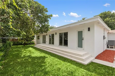 2251 SW 20th Street Miami FL 33145