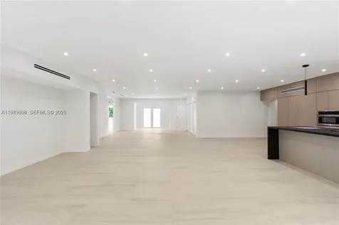 2251 SW 20th Street Miami FL 33145