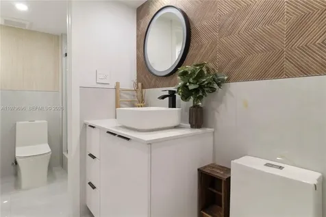 5701 Collins Avenue Miami Beach FL 33140
