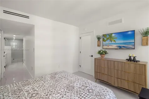 5701 Collins Avenue Miami Beach FL 33140