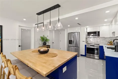 5701 Collins Avenue Miami Beach FL 33140