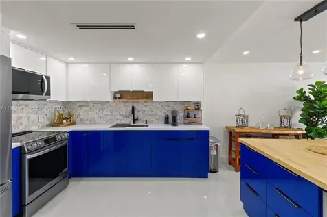 5701 Collins Avenue Miami Beach FL 33140