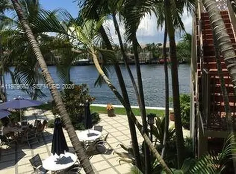 2200 S Ocean Drive Hollywood FL 33019