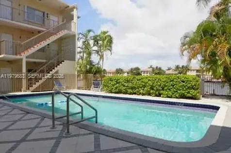 2200 S Ocean Drive Hollywood FL 33019
