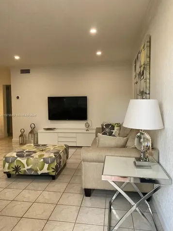 2200 S Ocean Drive Hollywood FL 33019