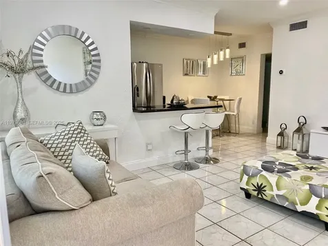 2200 S Ocean Drive Hollywood FL 33019
