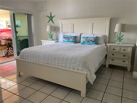 2200 S Ocean Drive Hollywood FL 33019