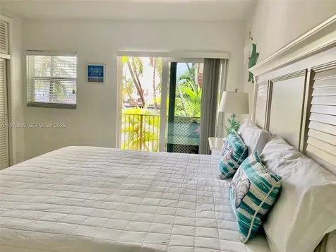 2200 S Ocean Drive Hollywood FL 33019