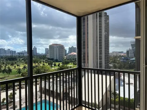 20301 W Country Club Drive Aventura FL 33180