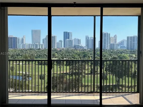 20301 W Country Club Drive Aventura FL 33180