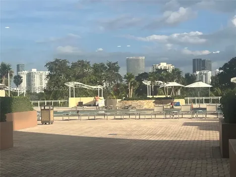 20301 W Country Club Drive Aventura FL 33180