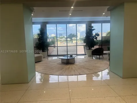 20301 W Country Club Drive Aventura FL 33180