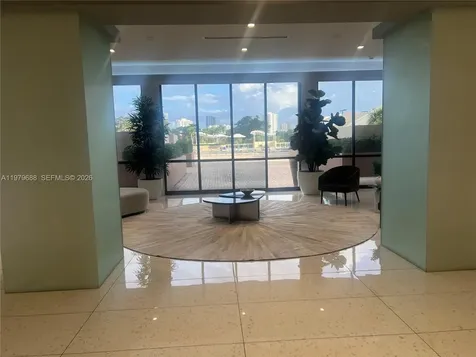 20301 W Country Club Drive Aventura FL 33180