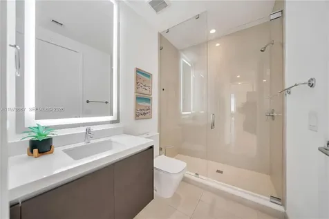 851 NE 1st Avenue Miami FL 33132