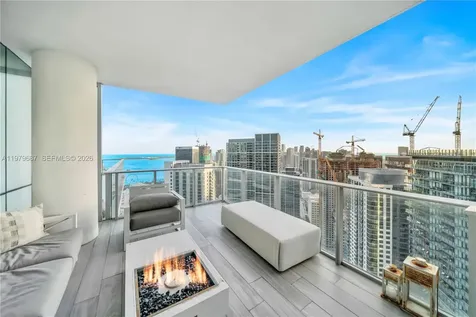 851 NE 1st Avenue Miami FL 33132