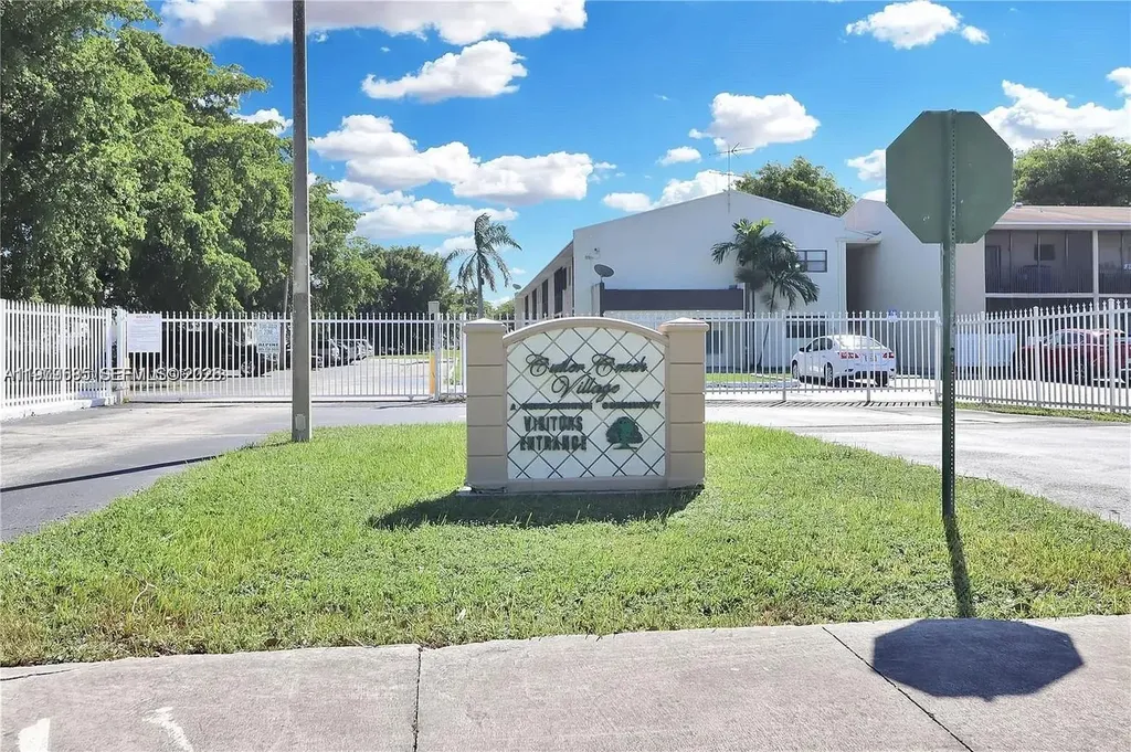 10370 SW 220th Street Cutler Bay FL 33190