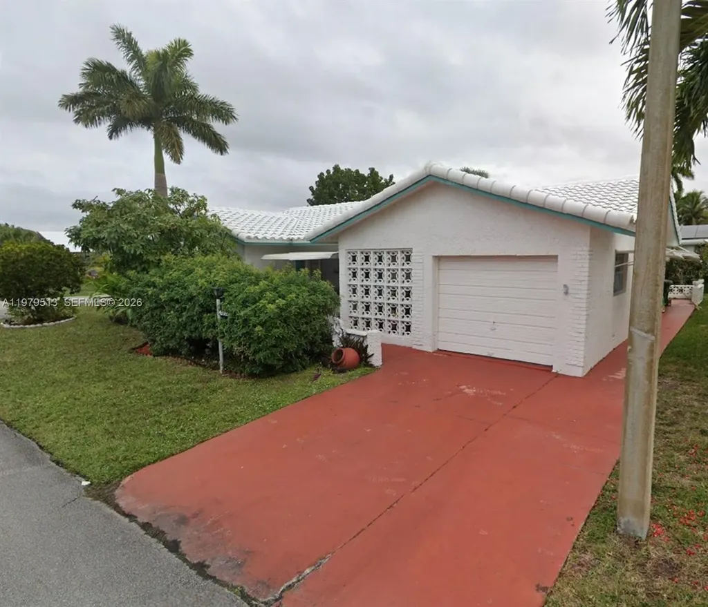 7516 NW 67th Avenue Tamarac FL 33321