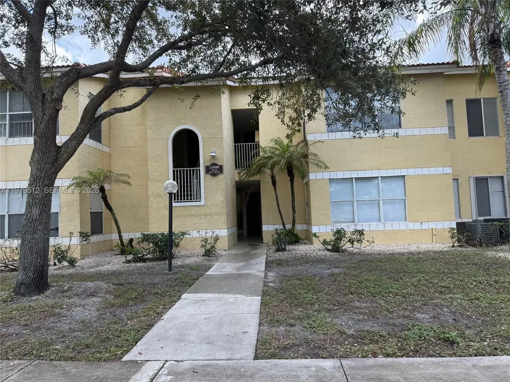 13090 Vista Isles Drive Sunrise FL 33325