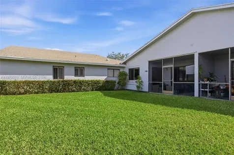 657 Racquet Club Road Weston FL 33326