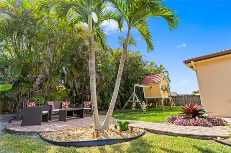 9136 NW 32nd Place Sunrise FL 33351