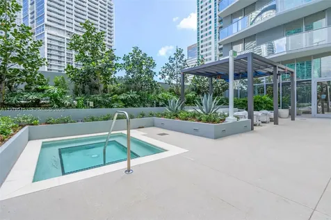 77 SE 5th Street Miami FL 33131